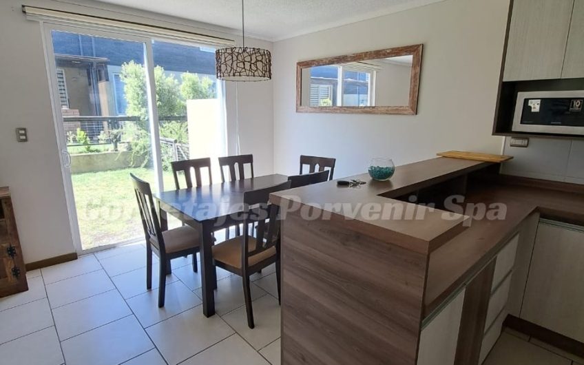 HERMOSA CASA EN ARRIENDO!! CONDOMINIO LOS ROBLES 2 PUCON CASA 87