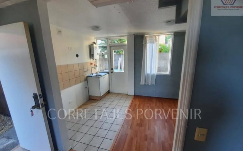 HERMOSA CASA EN ARRIENDO VILLA SANTA CAROLINA. PASAJE EL SAUCO