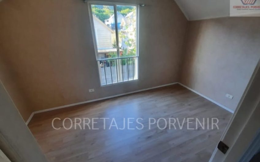 HERMOSA CASA EN ARRIENDO VILLA SANTA CAROLINA. PASAJE EL SAUCO