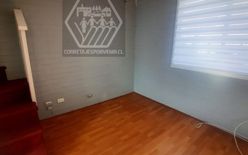 NO DISPONIBLE!! HERMOSA CASA EN ARRIENDO VILLA SANTA CAROLINA. PASAJE EL SAUCO