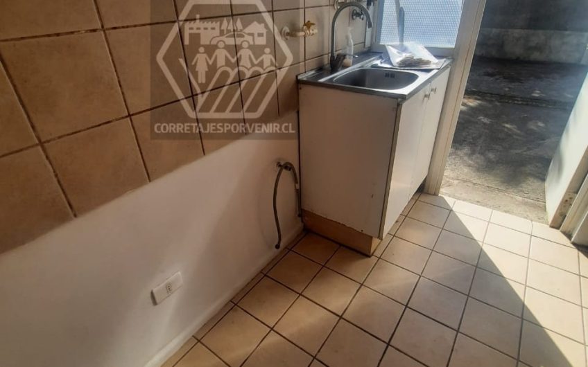 NO DISPONIBLE!! HERMOSA CASA EN ARRIENDO VILLA SANTA CAROLINA. PASAJE EL SAUCO